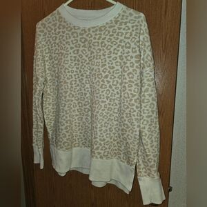💓 3/$15 Time And Tru Size Small Women's Leopard Print Sweatshirt